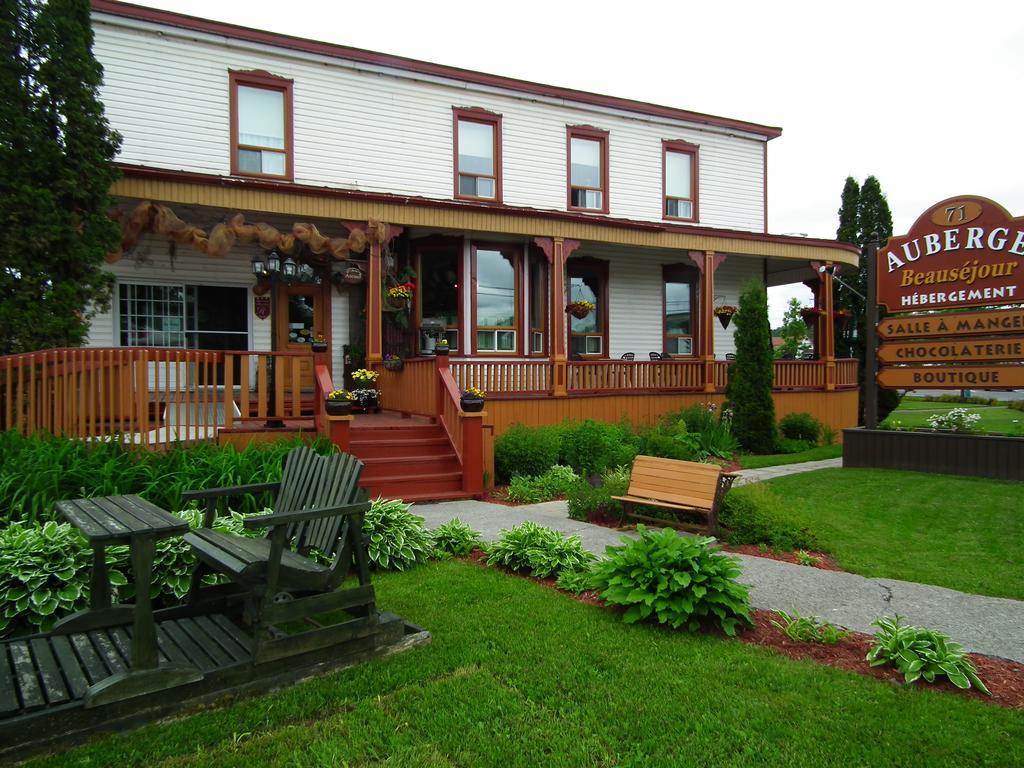 Auberge Beausejour Amqui Kültér fotó