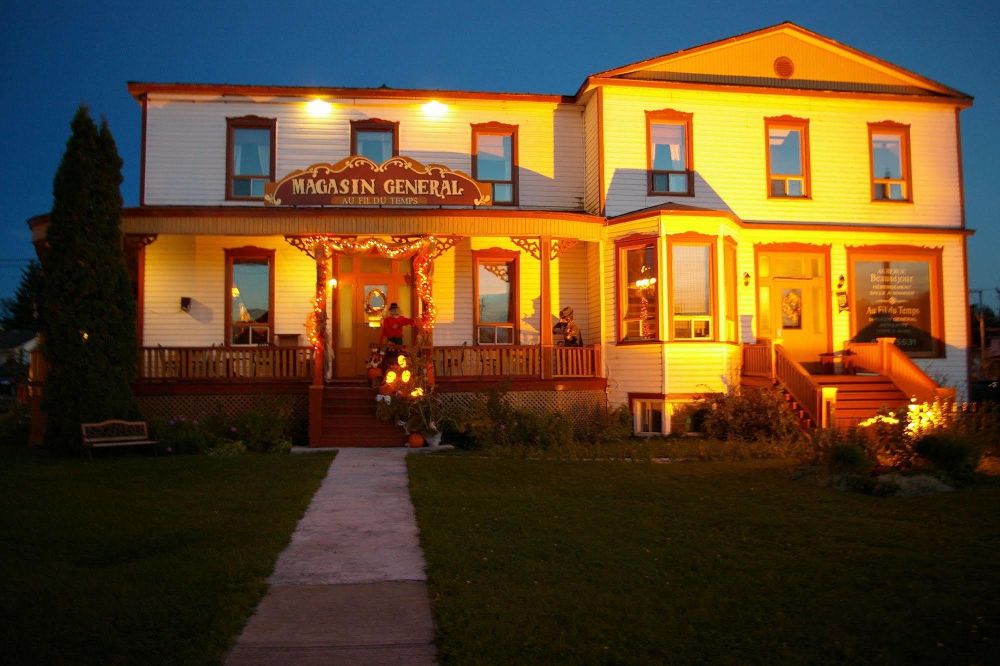 Auberge Beausejour Amqui Kültér fotó